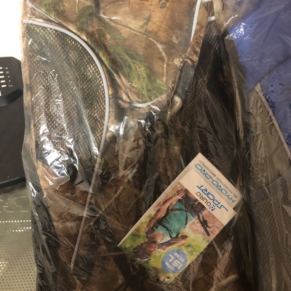 Hydration Backpack - Picture 2 of 3